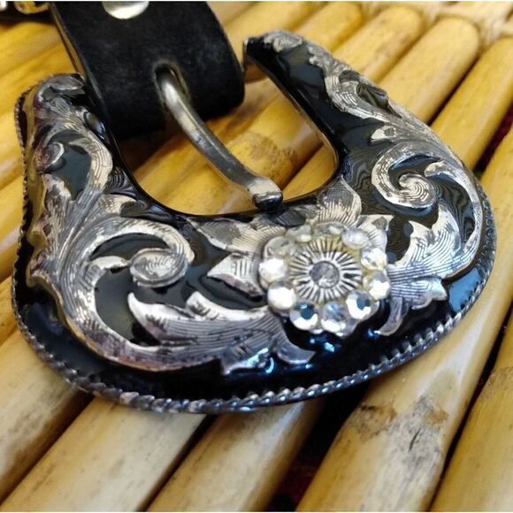 NWOT Black Suede Large Diamond Rhinestones Intricate Silver Embellished Buckle M - Picture 1 of 15